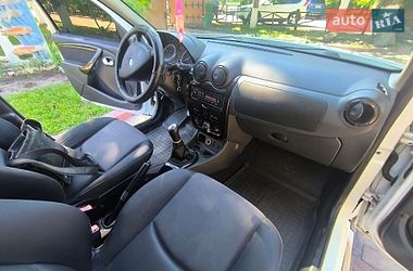 Позашляховик / Кросовер Renault Duster 2011 в Миргороді
