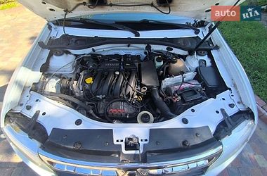Позашляховик / Кросовер Renault Duster 2011 в Миргороді
