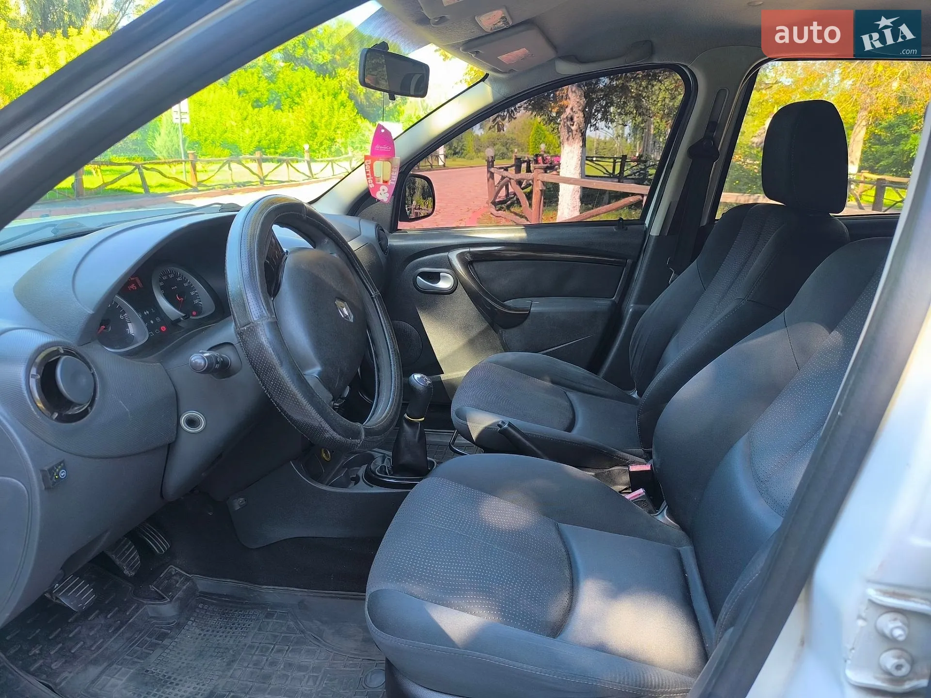 2011 Renault Duster - мініатюра 12