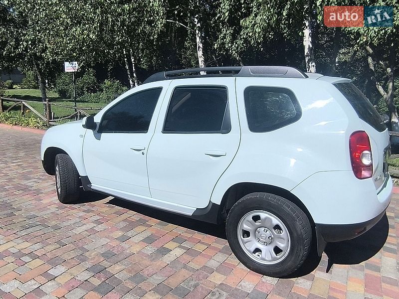 Позашляховик / Кросовер Renault Duster 2011 в Миргороді
