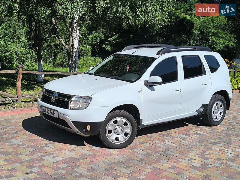 Позашляховик / Кросовер Renault Duster 2011 в Миргороді