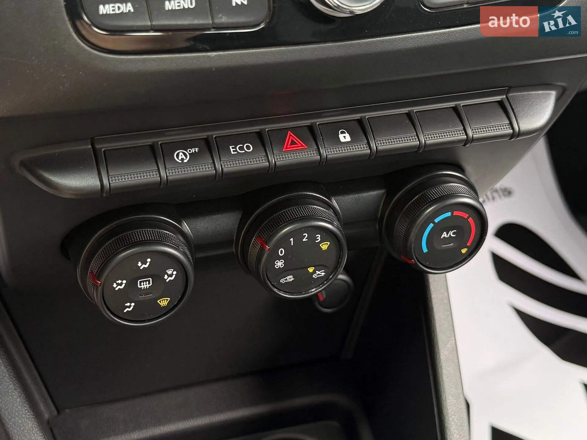 2020 Renault Duster - мініатюра 23