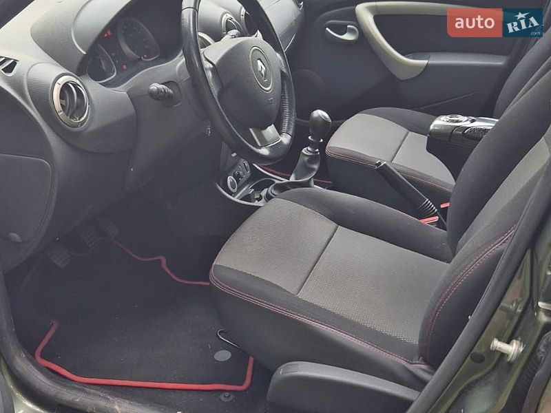 Внедорожник / Кроссовер Renault Duster 2013 в Киеве