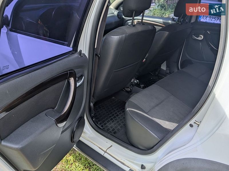Позашляховик / Кросовер Renault Duster 2012 в Харкові