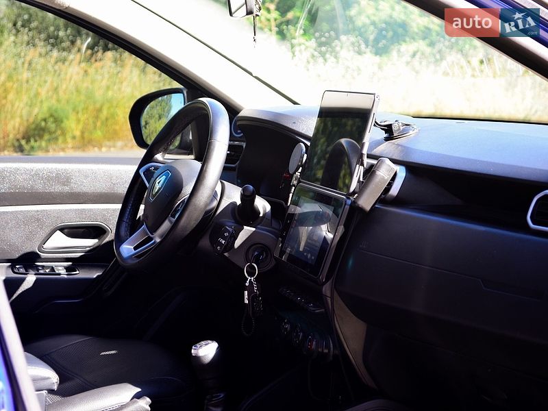 Позашляховик / Кросовер Renault Duster 2023 в Саврані