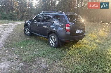 Внедорожник / Кроссовер Renault Duster 2017 в Сумах
