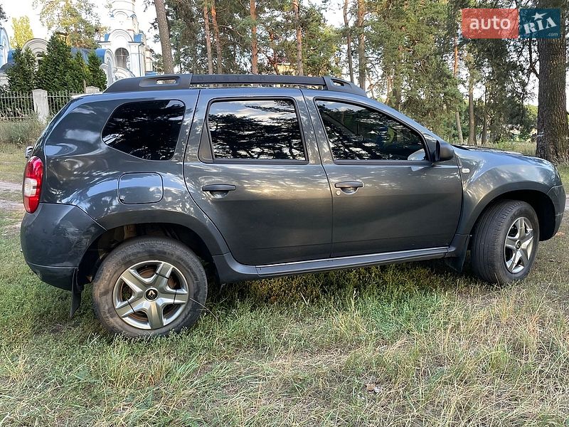 Внедорожник / Кроссовер Renault Duster 2017 в Сумах