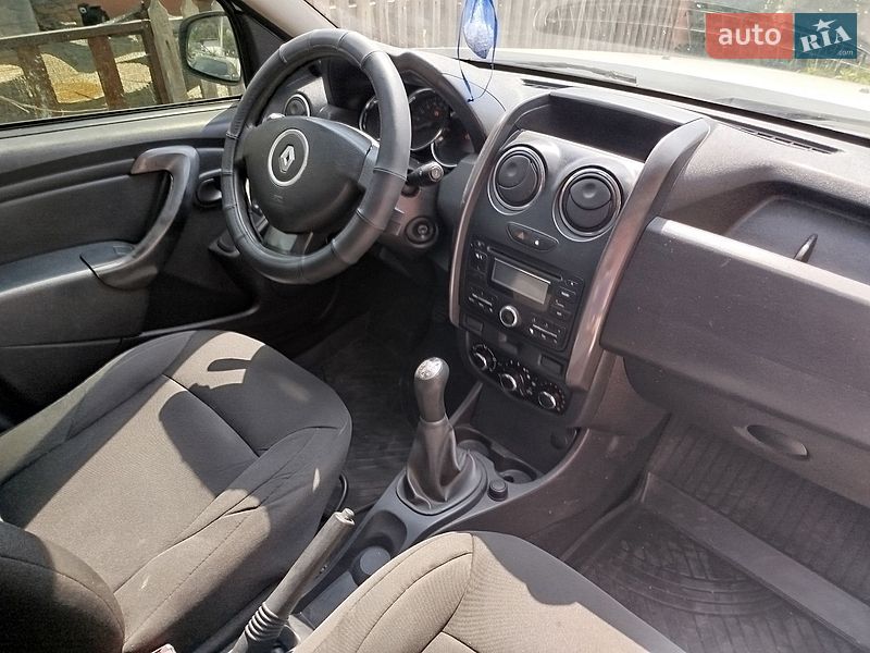 Внедорожник / Кроссовер Renault Duster 2016 в Гайвороне