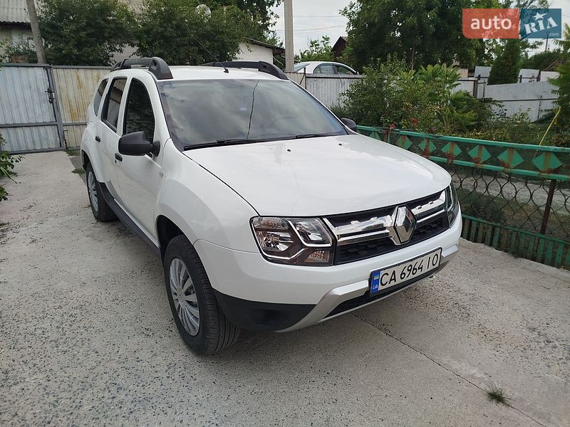 Renault Duster, photos from the listing