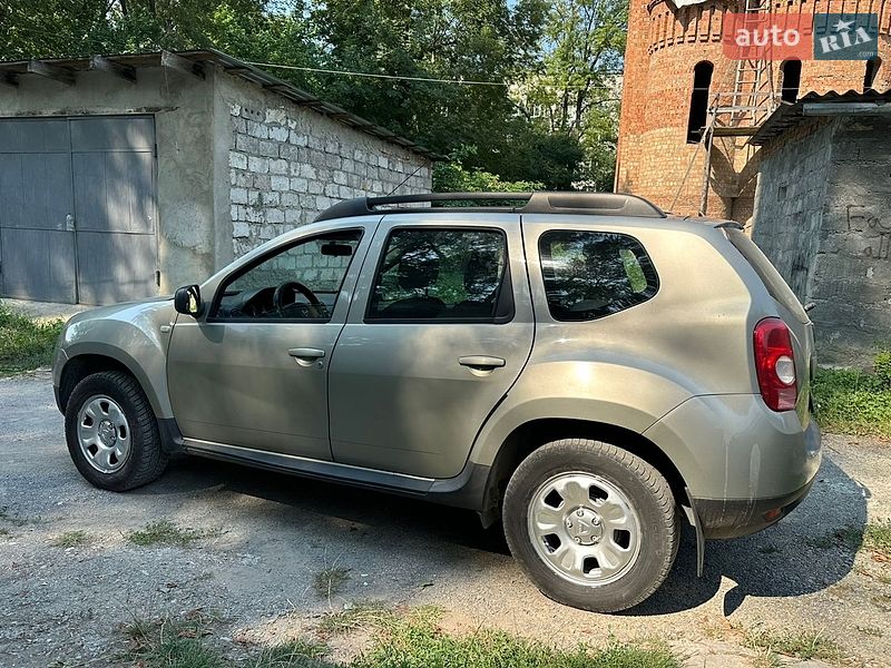 Внедорожник / Кроссовер Renault Duster 2011 в Борщеве