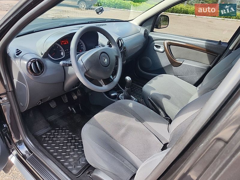 Позашляховик / Кросовер Renault Duster 2011 в Шостці
