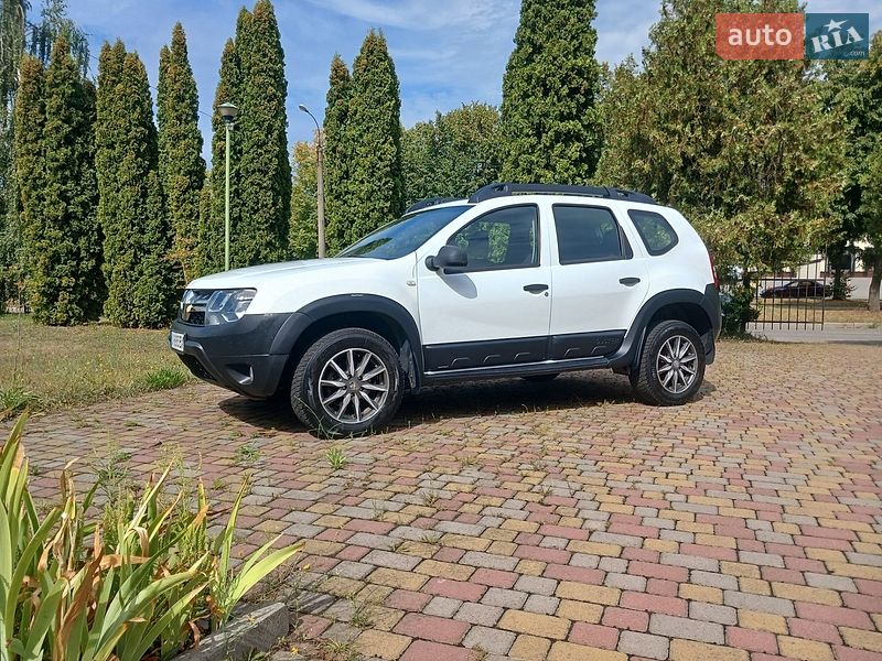 Внедорожник / Кроссовер Renault Duster 2017 в Черкассах