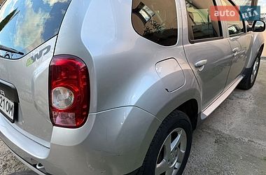 Позашляховик / Кросовер Renault Duster 2011 в Києві