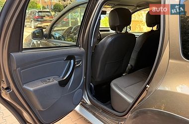 Внедорожник / Кроссовер Renault Duster 2017 в Киеве