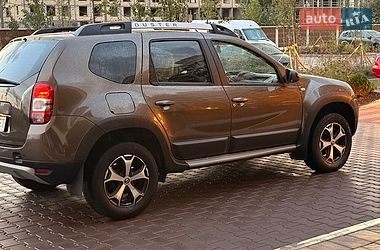 Внедорожник / Кроссовер Renault Duster 2017 в Киеве