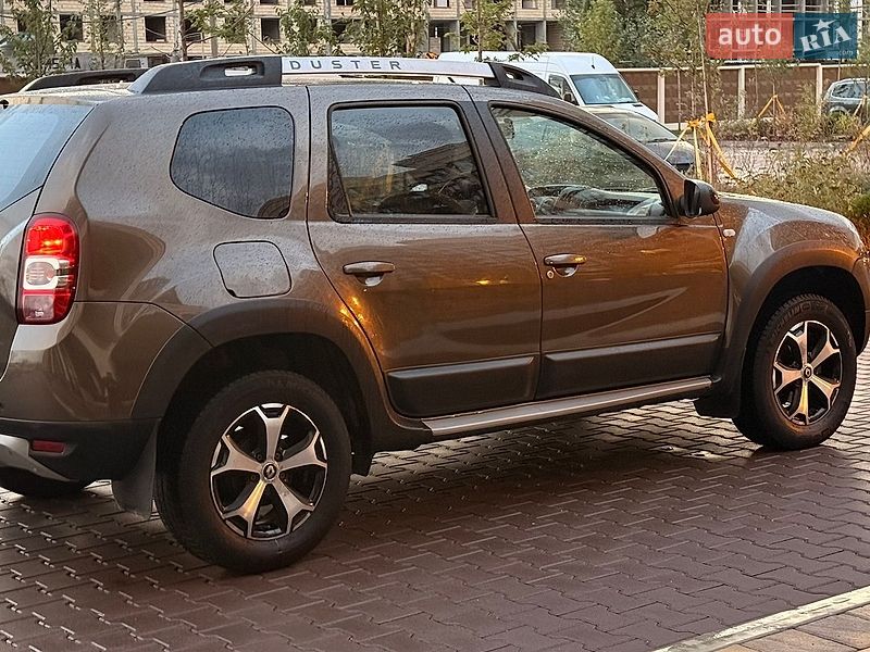Внедорожник / Кроссовер Renault Duster 2017 в Киеве