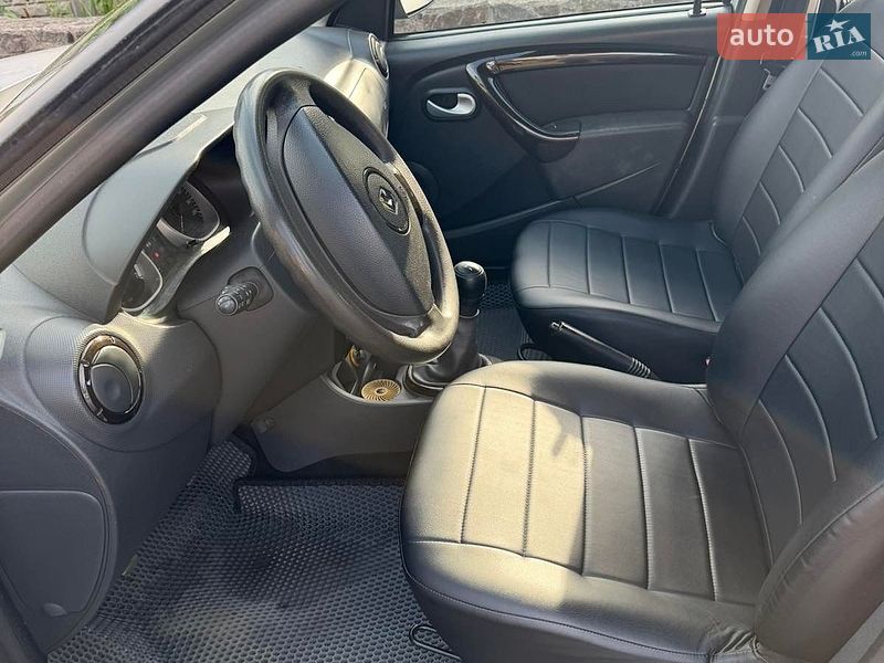 Позашляховик / Кросовер Renault Duster 2011 в Іванкові