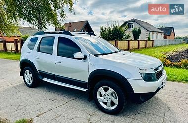Внедорожник / Кроссовер Renault Duster 2014 в Ромнах