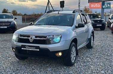 Позашляховик / Кросовер Renault Duster 2010 в Івано-Франківську