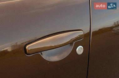 Внедорожник / Кроссовер Renault Duster 2011 в Кривом Роге