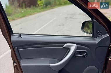 Внедорожник / Кроссовер Renault Duster 2013 в Киеве