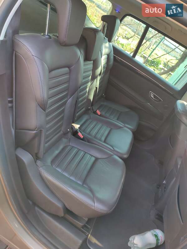 Мінівен Renault Espace 2015 в Первомайську фото 14 Мінівен Renault Espace 2015 в Первомайську