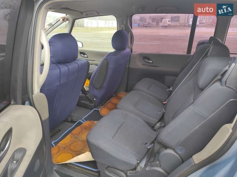 Мінівен Renault Espace 2002 в Чернівцях