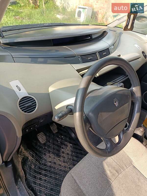 Минивэн Renault Espace 2004 в Калуше