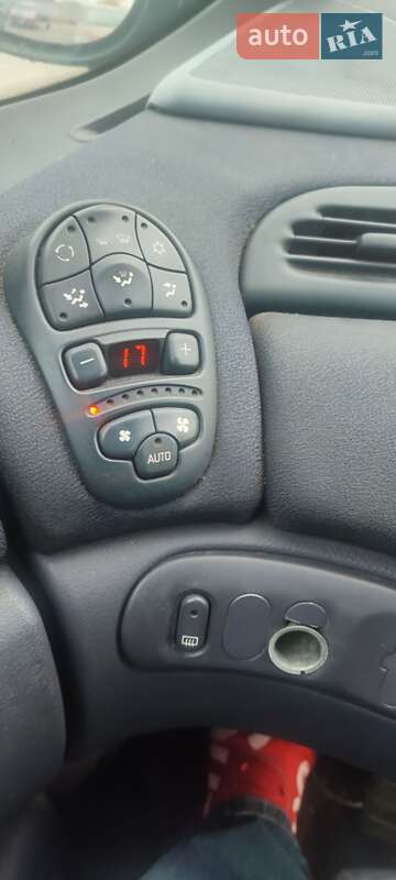 Мінівен Renault Espace 2001 в Києві
