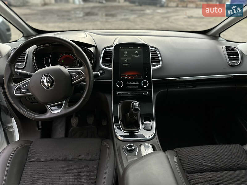 Минивэн Renault Espace 2016 в Луцке фото 25 Минивэн Renault Espace 2016 в Луцке