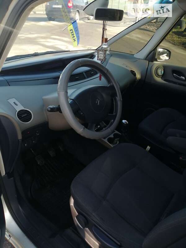 Минивэн Renault Espace 2005 в Виннице