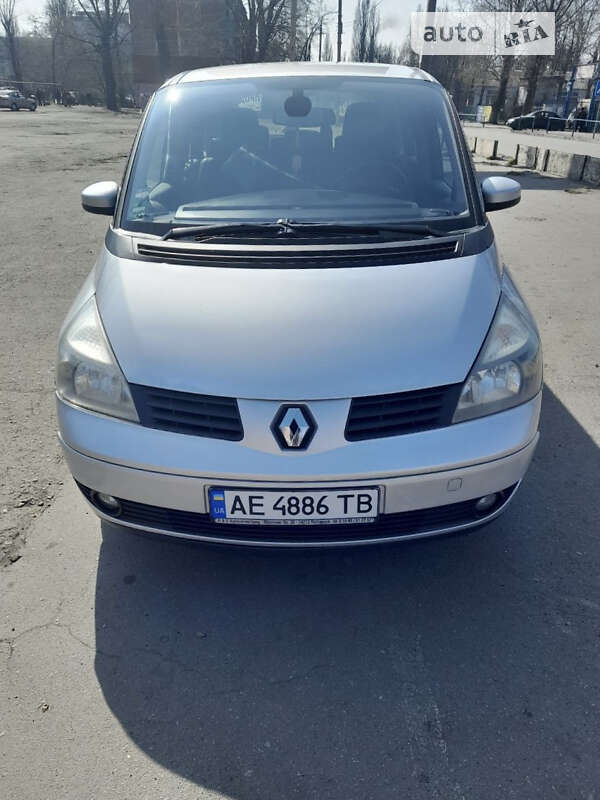 Минивэн Renault Espace 2005 в Першотравенске