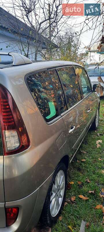 Минивэн Renault Espace 2010 в Кельменцах