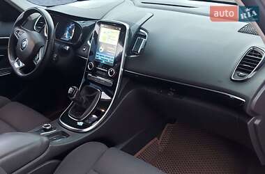 Минивэн Renault Espace 2015 в Балте