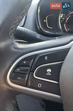 Минивэн Renault Espace 2016 в Гатном