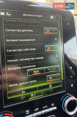 Минивэн Renault Espace 2016 в Гатном