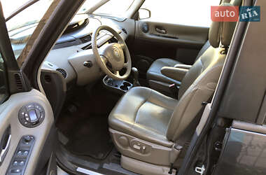 Минивэн Renault Espace 2004 в 