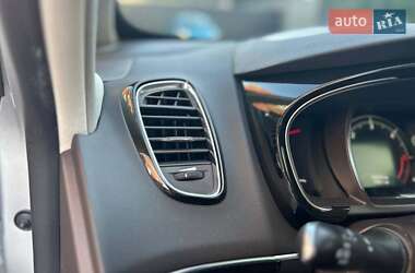 Минивэн Renault Espace 2016 в 