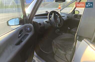 Минивэн Renault Espace 2003 в 