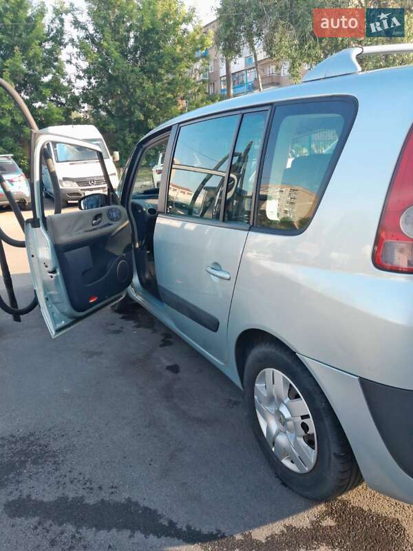 Минивэн Renault Espace 2004 в Коростене