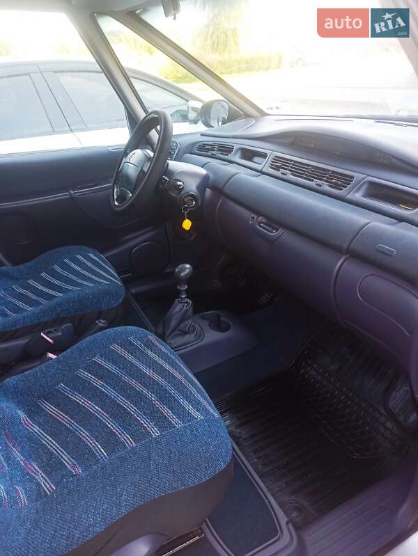Мінівен Renault Espace 2002 в Ірпені фото 12 Мінівен Renault Espace 2002 в Ірпені