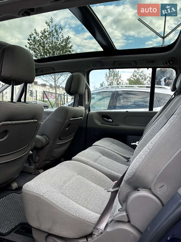 Минивэн Renault Espace 2005 в Ровно
