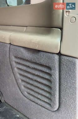 Минивэн Renault Espace 2004 в  фото 12 Минивэн Renault Espace 2004 в