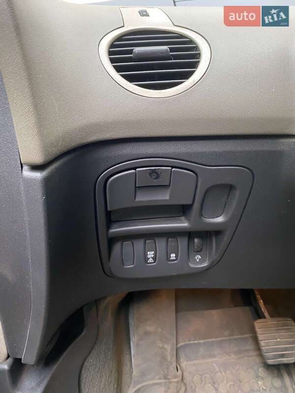 Минивэн Renault Espace 2004 в Черкассах фото 21 Минивэн Renault Espace 2004 в Черкассах