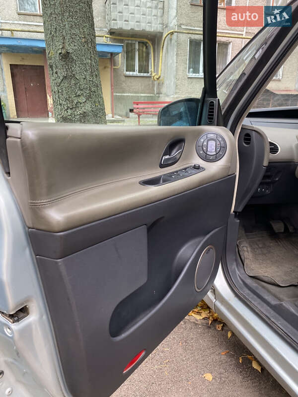 Минивэн Renault Espace 2004 в Черкассах фото 28 Минивэн Renault Espace 2004 в Черкассах