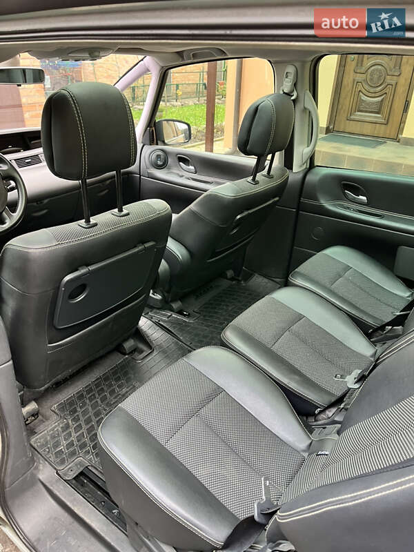 Минивэн Renault Espace 2010 в Луцке