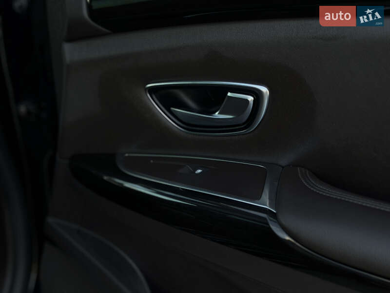 Мінівен Renault Espace 2016 в Дубні