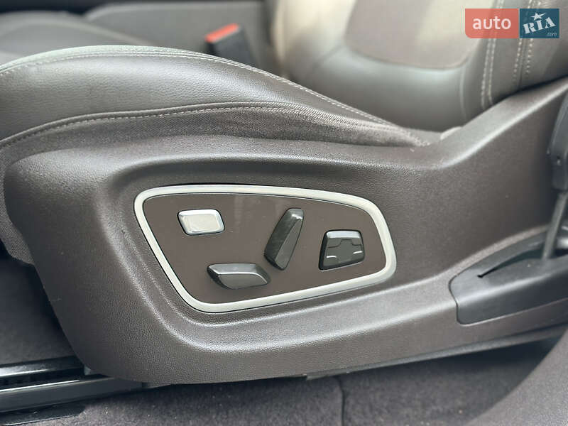 Мінівен Renault Espace 2015 в Чернівцях