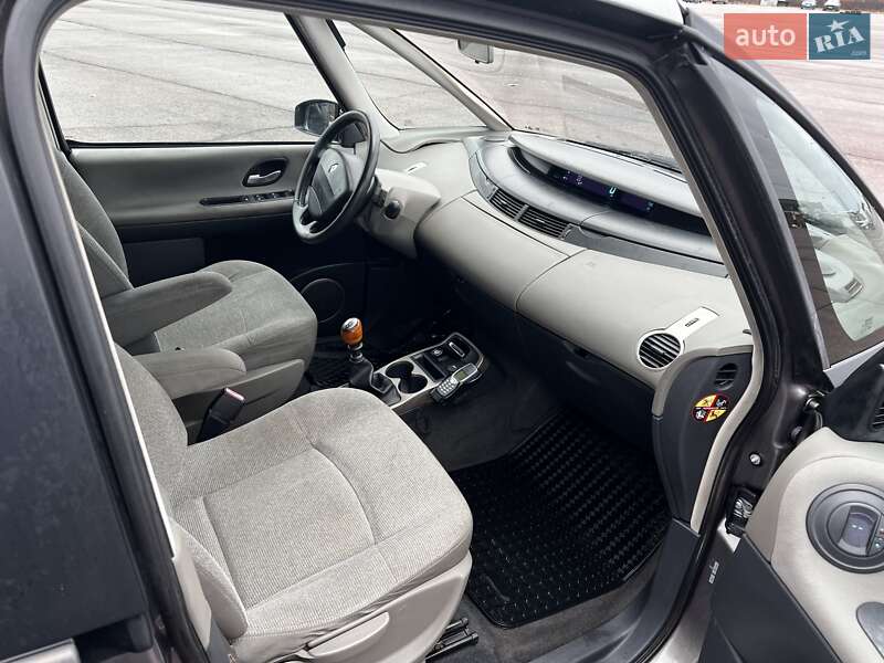 Мінівен Renault Espace 2003 в Ужгороді