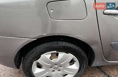Мінівен Renault Espace 2003 в Ужгороді